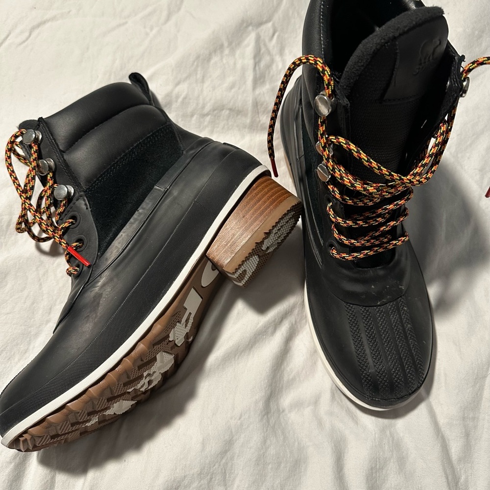 Sorel Black and Brown Winter Boots
